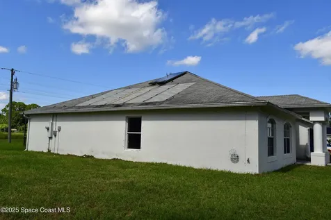 514 Hobart Avenue NW Palm Bay FL 32907