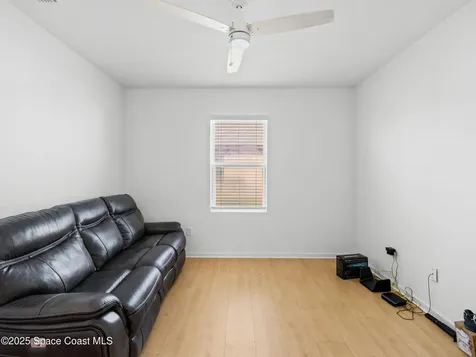 5678 Waterfall Place Grant FL 32949