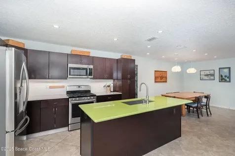 6203 Ridgewood Avenue Cocoa Beach FL 32931