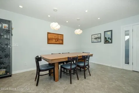 6203 Ridgewood Avenue Cocoa Beach FL 32931