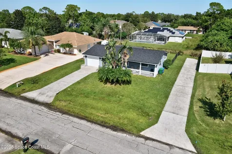 918 Bermuda Avenue Sebastian FL 32958