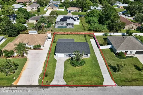 918 Bermuda Avenue Sebastian FL 32958