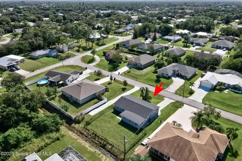 918 Bermuda Avenue Sebastian FL 32958