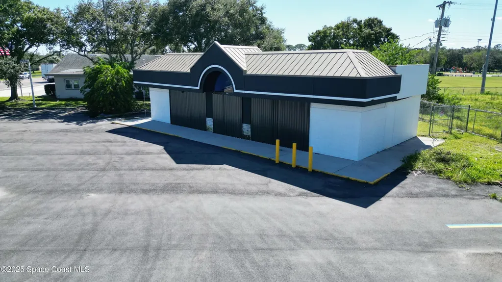 1035 W King Street Cocoa FL 32922