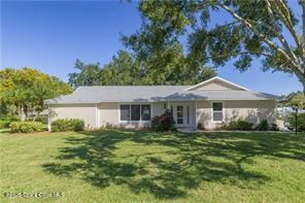 5740 36th Place Vero Beach FL 32966