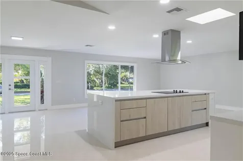 5740 36th Place Vero Beach FL 32966