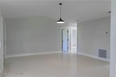 5740 36th Place Vero Beach FL 32966