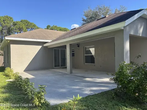 174 Dobbins Road NW Palm Bay FL 32907