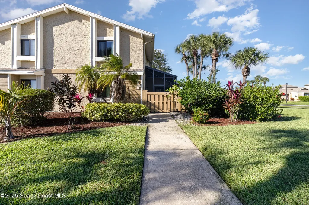 1020 Abada Court NE Palm Bay FL 32905