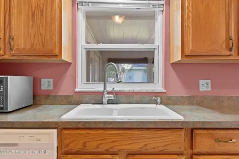 880 Pilgrim Drive Titusville FL 32780