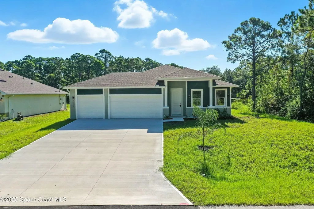2095 Tahoe Avenue SE Palm Bay FL 32909