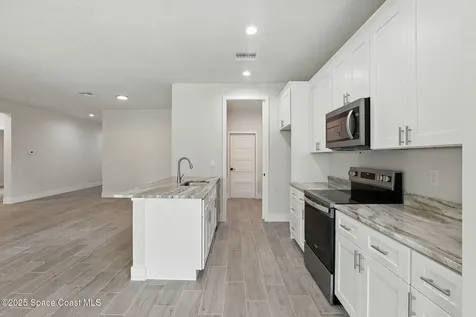 2095 Tahoe Avenue SE Palm Bay FL 32909