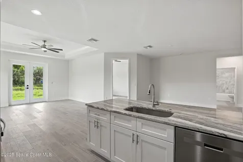 2095 Tahoe Avenue SE Palm Bay FL 32909