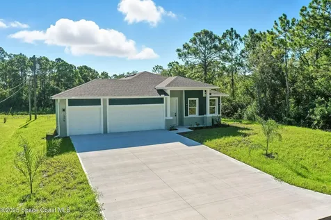 2095 Tahoe Avenue SE Palm Bay FL 32909