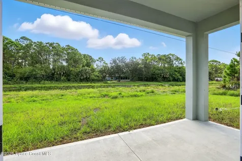 2095 Tahoe Avenue SE Palm Bay FL 32909