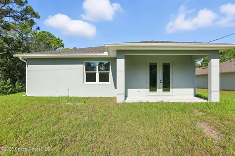 2095 Tahoe Avenue SE Palm Bay FL 32909