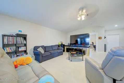 318 Silver Frost Street SE Palm Bay FL 32909