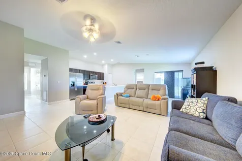 318 Silver Frost Street SE Palm Bay FL 32909