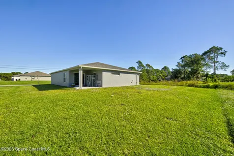 318 Silver Frost Street SE Palm Bay FL 32909
