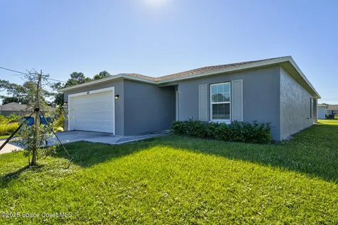318 Silver Frost Street SE Palm Bay FL 32909