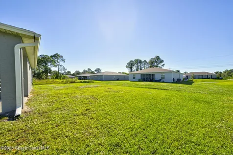 318 Silver Frost Street SE Palm Bay FL 32909