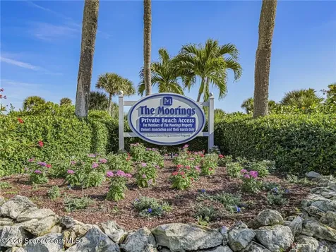 1821 Mooringline Drive Vero Beach FL 32963