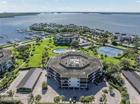 1821 Mooringline Drive Vero Beach FL 32963