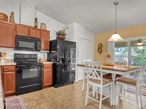495 Danis Road SW Palm Bay FL 32908
