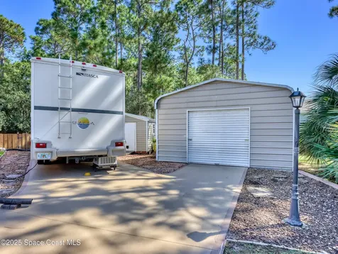 495 Danis Road SW Palm Bay FL 32908