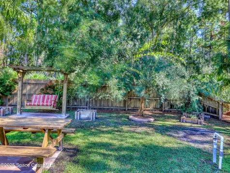 495 Danis Road SW Palm Bay FL 32908
