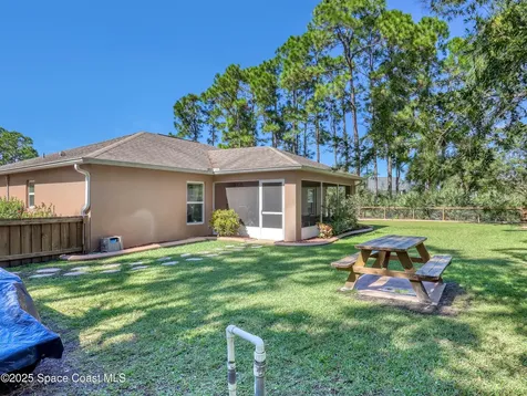 495 Danis Road SW Palm Bay FL 32908