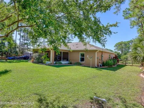 495 Danis Road SW Palm Bay FL 32908