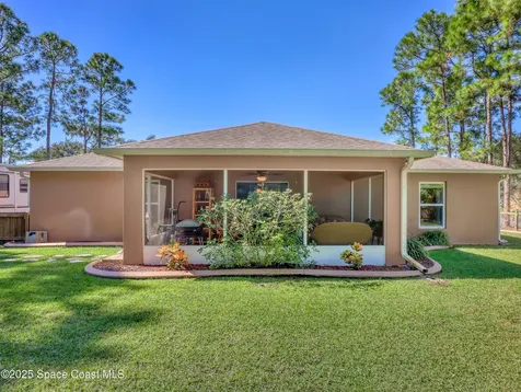 495 Danis Road SW Palm Bay FL 32908