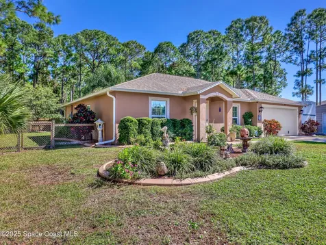 495 Danis Road SW Palm Bay FL 32908