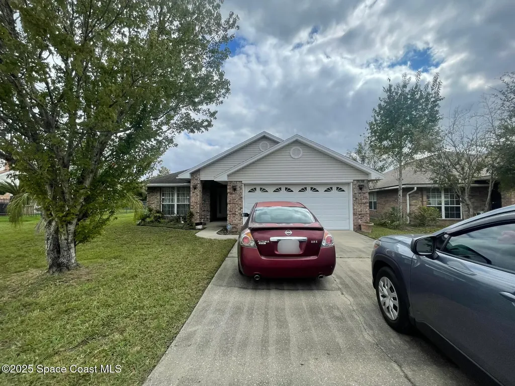 6250 Ironside Drive S Jacksonville FL 32244