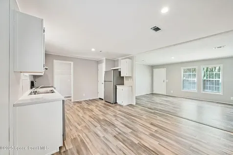 134 Weerts Road San Mateo FL 32187