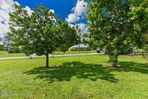 3041 SE Dalhart Road Port St. Lucie FL 34952