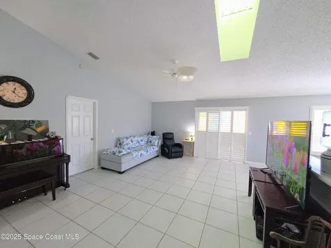 644 Norse Street NW Palm Bay FL 32907