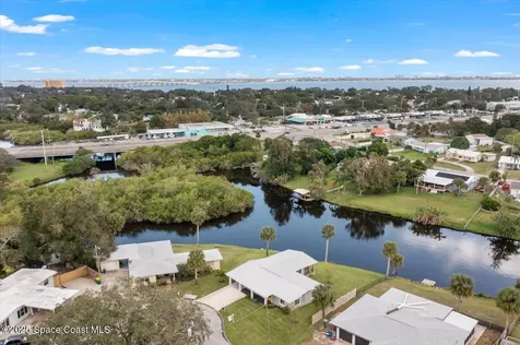 581 Hillside Court Melbourne FL 32935