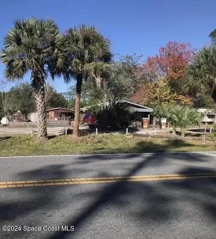 882 County Road 310 Interlachen FL 32148