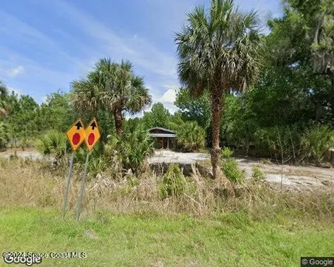 882 County Road 310 Interlachen FL 32148