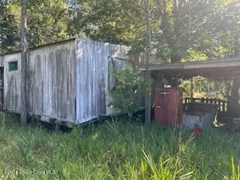 882 County Road 310 Interlachen FL 32148