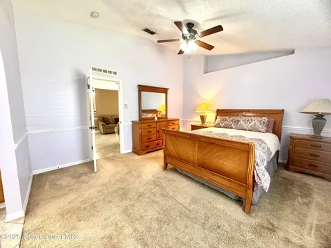 8746 105th Court Vero Beach FL 32967