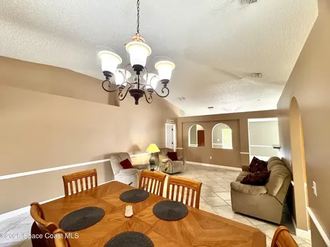 8746 105th Court Vero Beach FL 32967