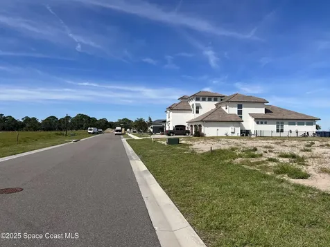 5811/5821 Constellation Drive Titusville FL 32780