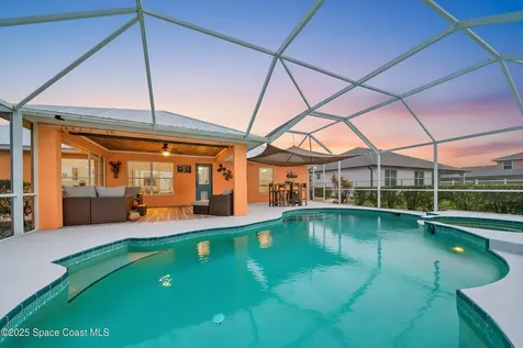6446 NW Hacienda Court Port St. Lucie FL 34986