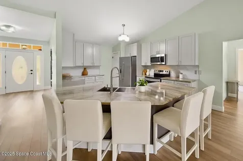 6446 NW Hacienda Court Port St. Lucie FL 34986