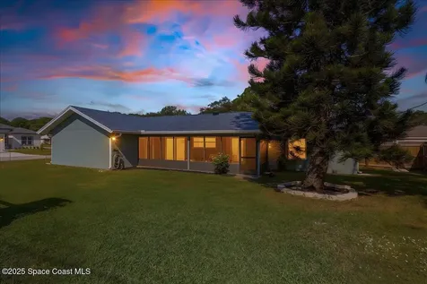 1050 Emerald Road SE Palm Bay FL 32909