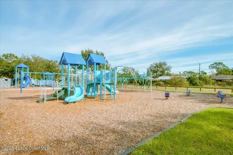 1050 Emerald Road SE Palm Bay FL 32909