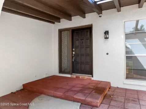 724 Puesta Del Sol Plaza Indialantic FL 32903